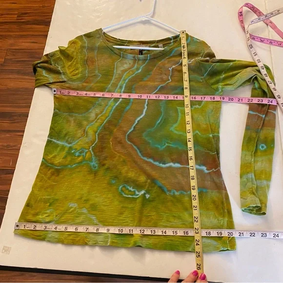 Vince Geode Tie Dye Tshirt Top Shirt Womens Size Large Pima Cotton Chartreuse - Picture 6 of 8